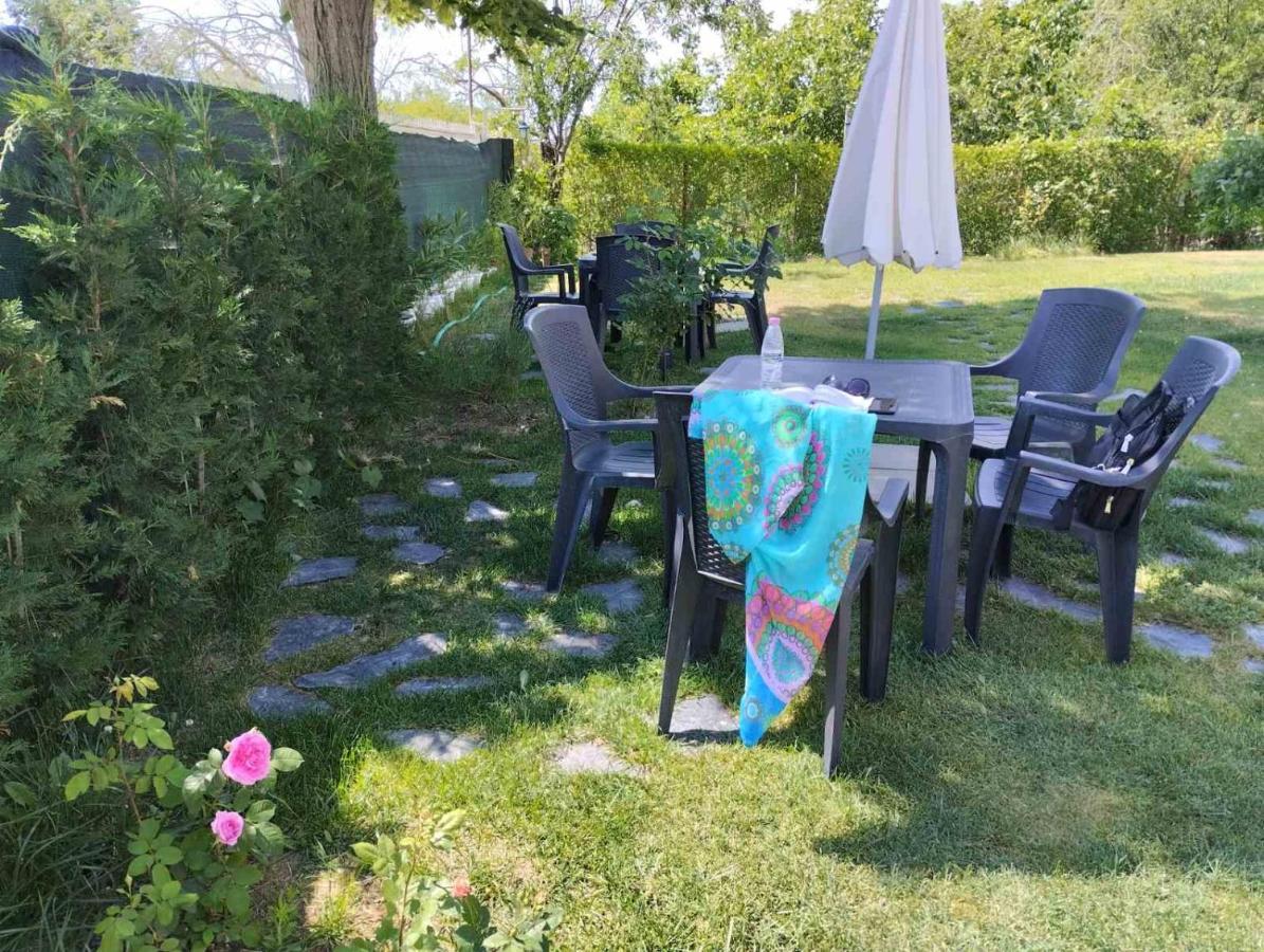 גולדן סנדס Simada Blue Guesthouse מראה חיצוני תמונה