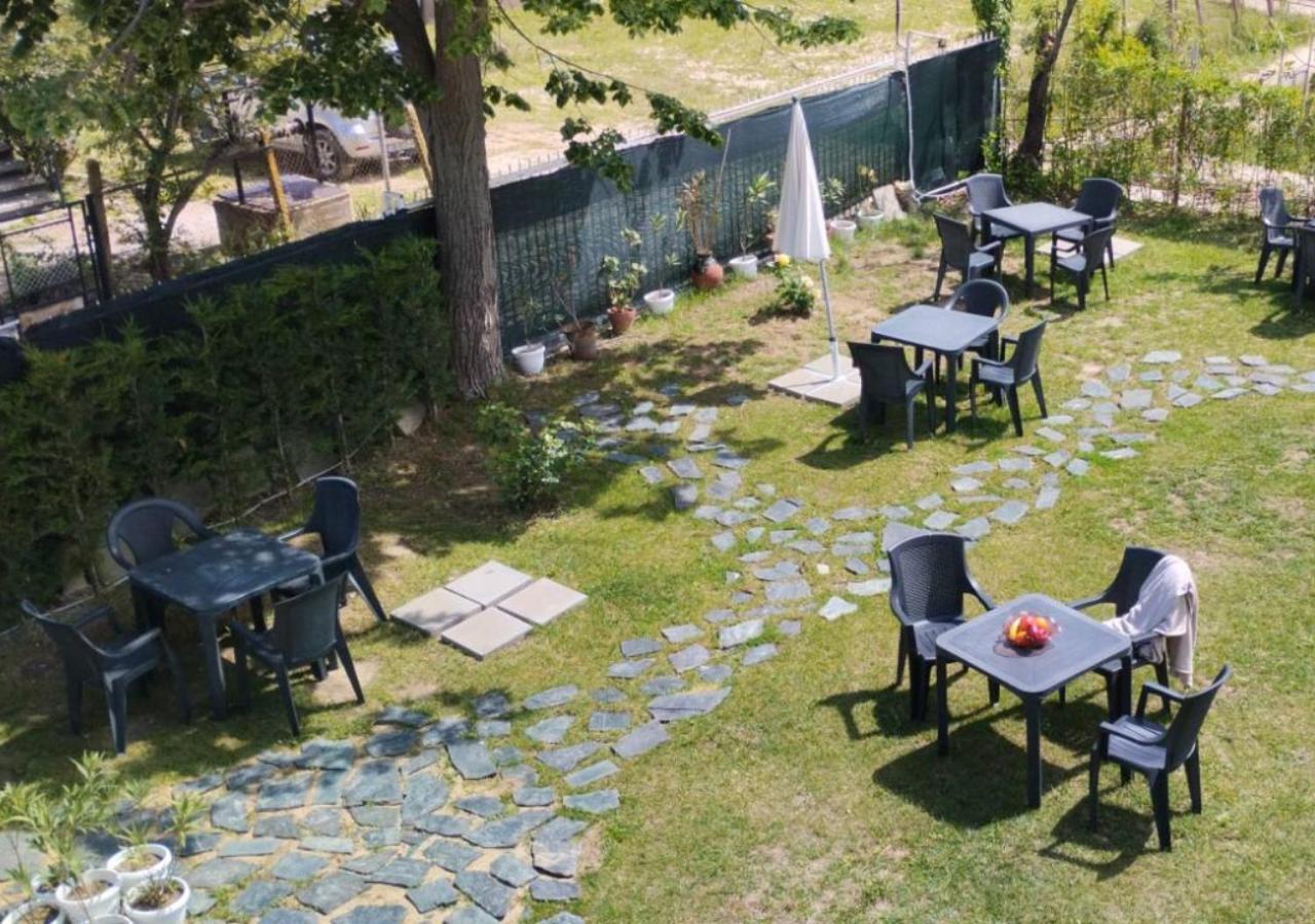 גולדן סנדס Simada Blue Guesthouse מראה חיצוני תמונה