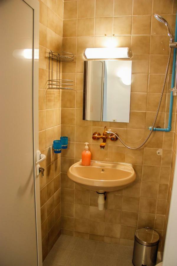 גולדן סנדס Simada Blue Guesthouse מראה חיצוני תמונה